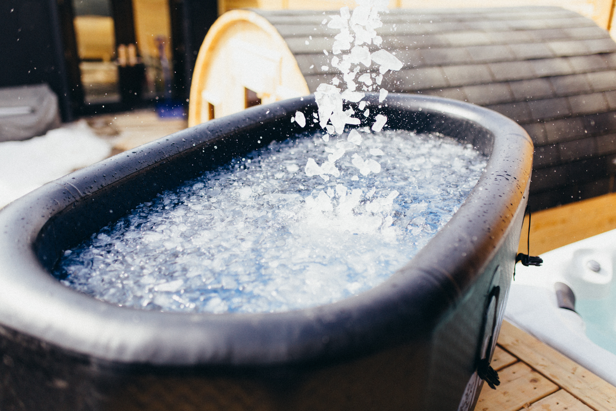 How to Clean a Cold Plunge Tub | Blog | Coldture